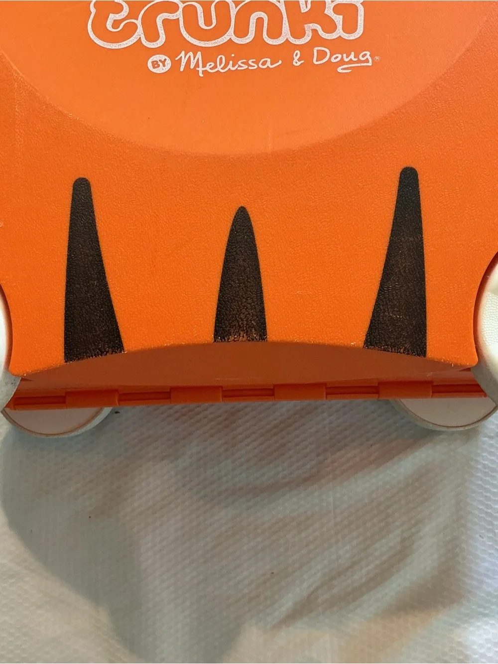 Trunki Melissa & Doug Kids Ride-On Suitcase - Orange